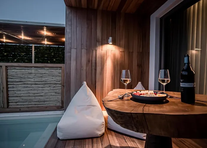 King\'S & Queen\'S Afitos - Suites With Private Pool