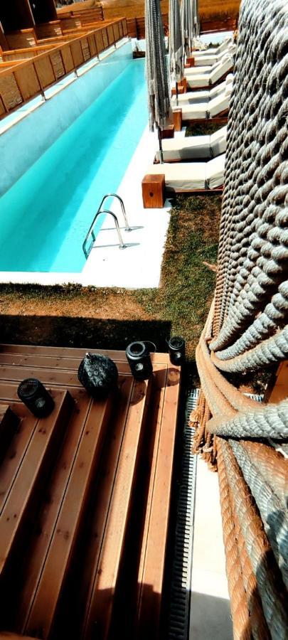 King's & Queen's - With Private Pool *