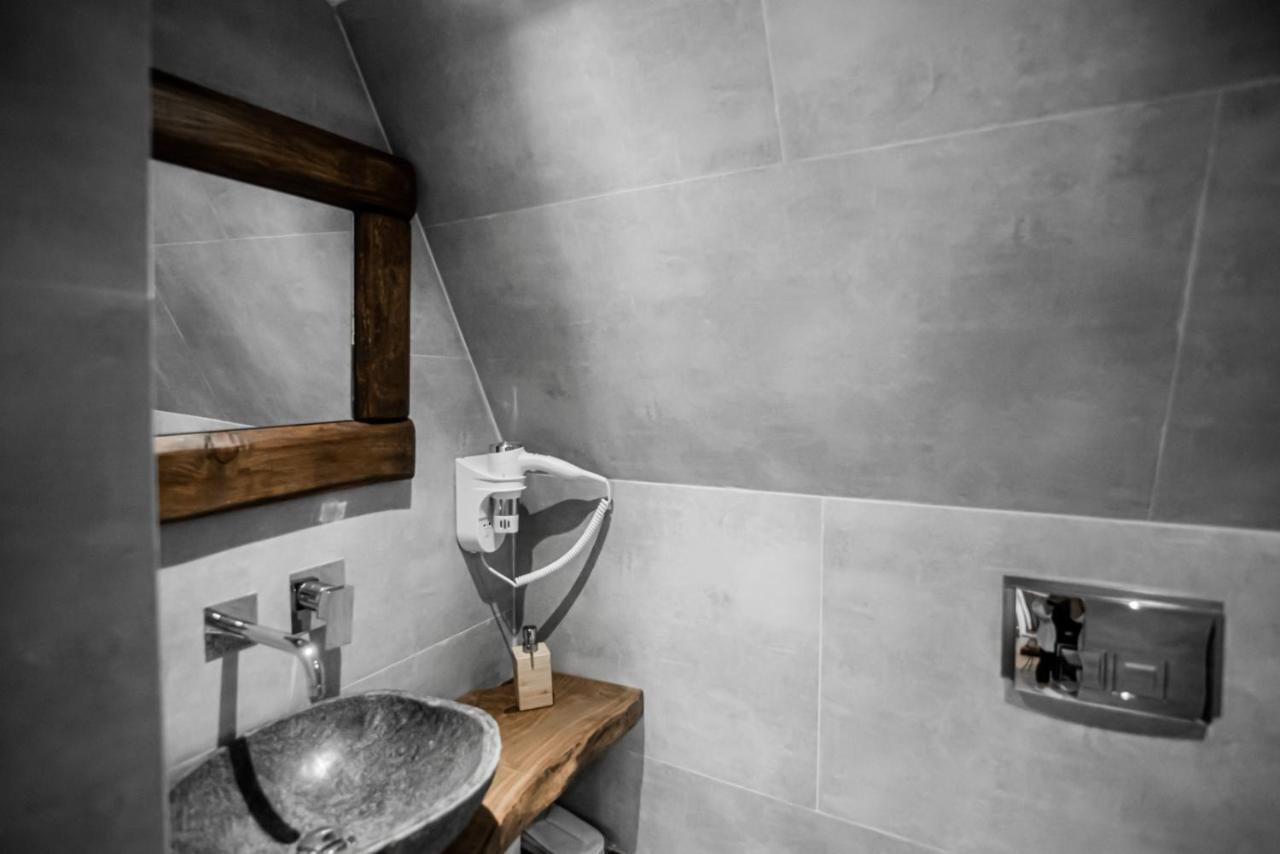 King's & Queen's - With Private Pool Άφυτος