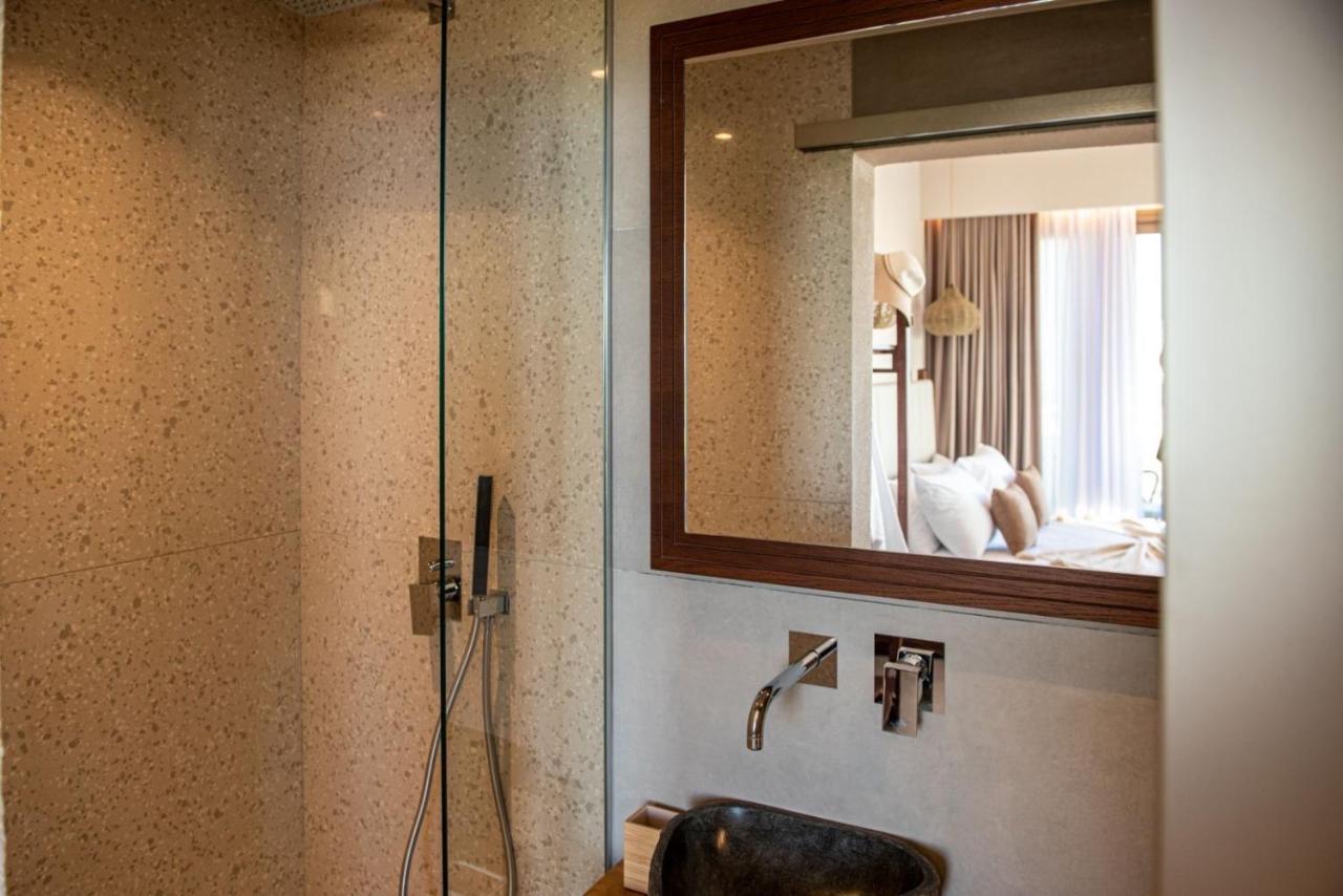 Ξενοδοχείο με διαμερίσματα King's & Queen's - With Private Pool *