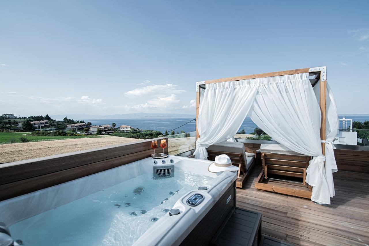 King's & Queen's - With Private Pool *